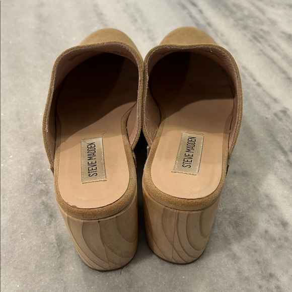 Steve Madden Brooklyn Taupe Suede Studded Wooden Clogs sz 8 - Picture 6 of 10
